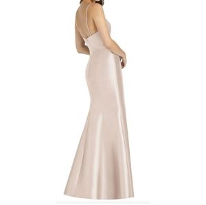 Alfred Sung Trumpet  Dress,NWT,  Size 0